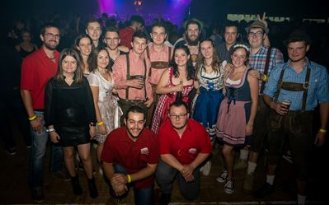 Groupe amis borne a selfie soiree evenement Moselle